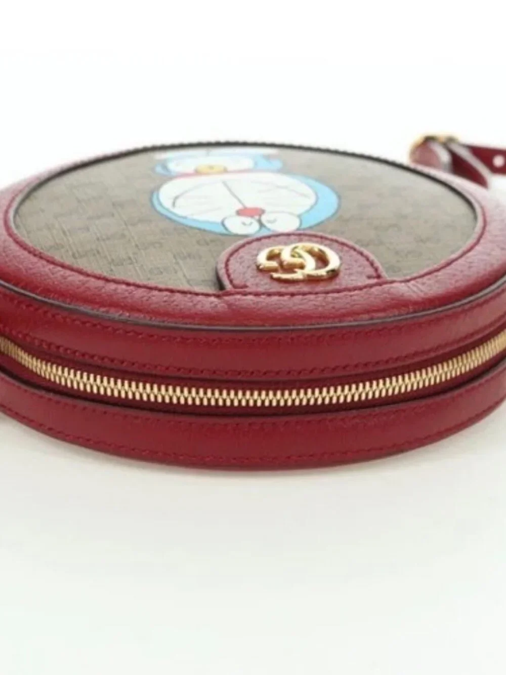 Gucci brand	gucci color	beige